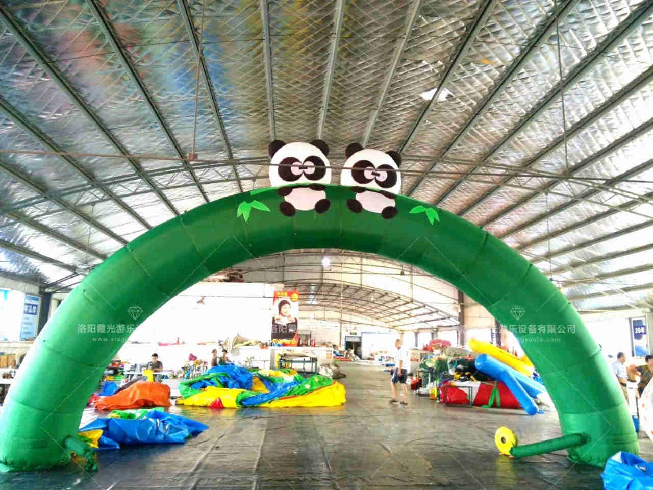 薛城熊猫喷绘拱门